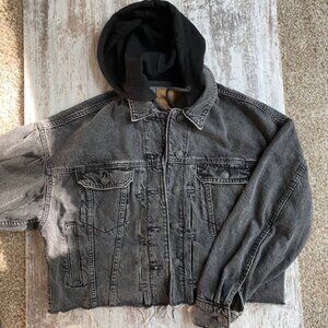 American Eagle black cropped jean jacket with sweatshirt hood size small
